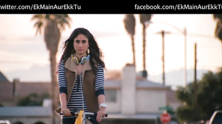 Ek Main Aur Ekk Tu est une comédie dramatique romantique en langue hindi de 2012 réalisée par Shakun Batra, avec Kareena Kapoor et Imran Khan. Le film a gagné en popularité pour son approche nouvelle de la romance et de la croissance personnelle, ainsi qu