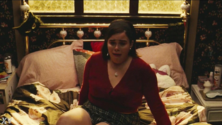 Barbie Ferreira BBW brune se fait prendre par derrière, scène dans Euphoria