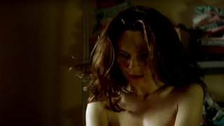 Francesca Neri çıplak, Angela Molina çıplak, Live Flesh (1997) filminden seks sahnesi